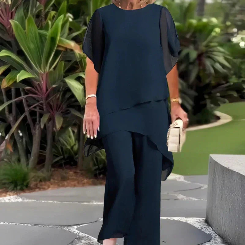Damen Büro-Outfit mit drapiertem Oberteil und weitem, asymmetrischem Palazzo-Hose – Sienna